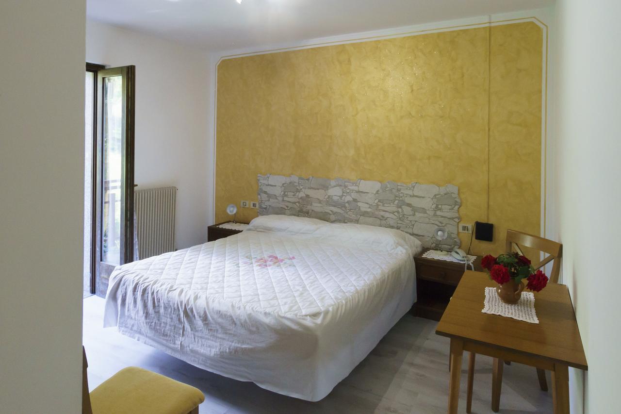 Albergo Roncone Zewnętrze zdjęcie