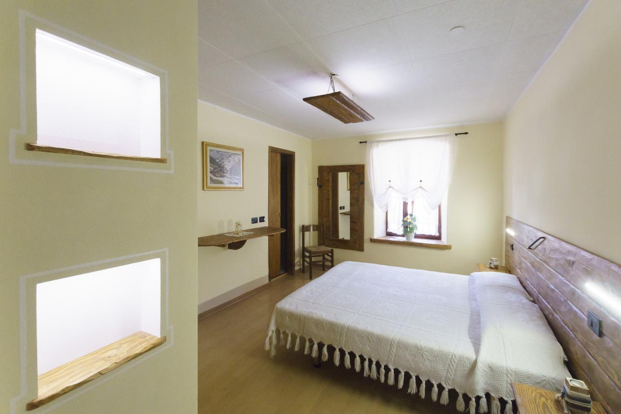 Albergo Roncone Zewnętrze zdjęcie