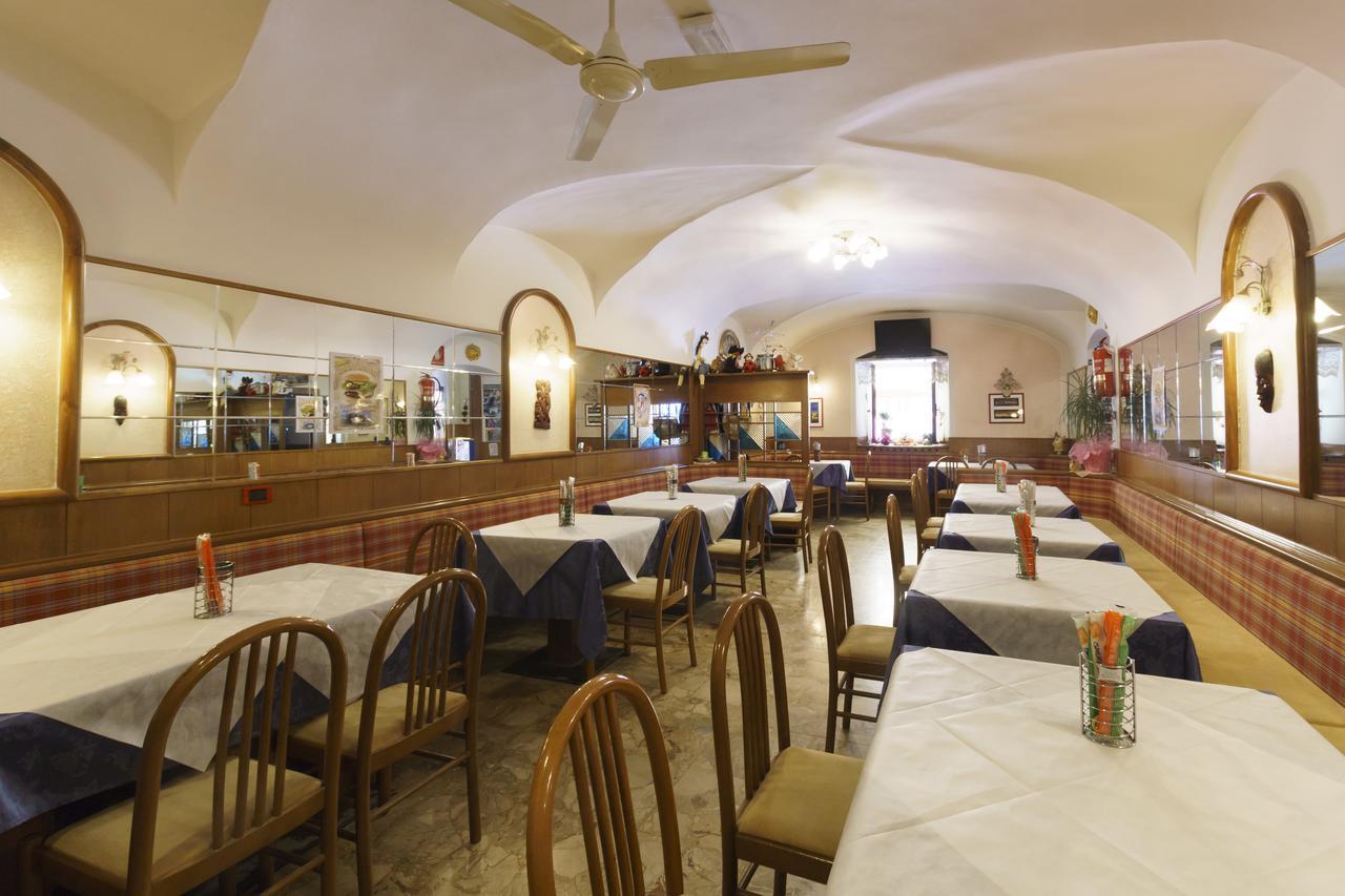 Albergo Roncone Zewnętrze zdjęcie