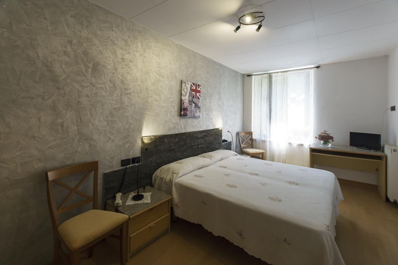 Albergo Roncone Zewnętrze zdjęcie
