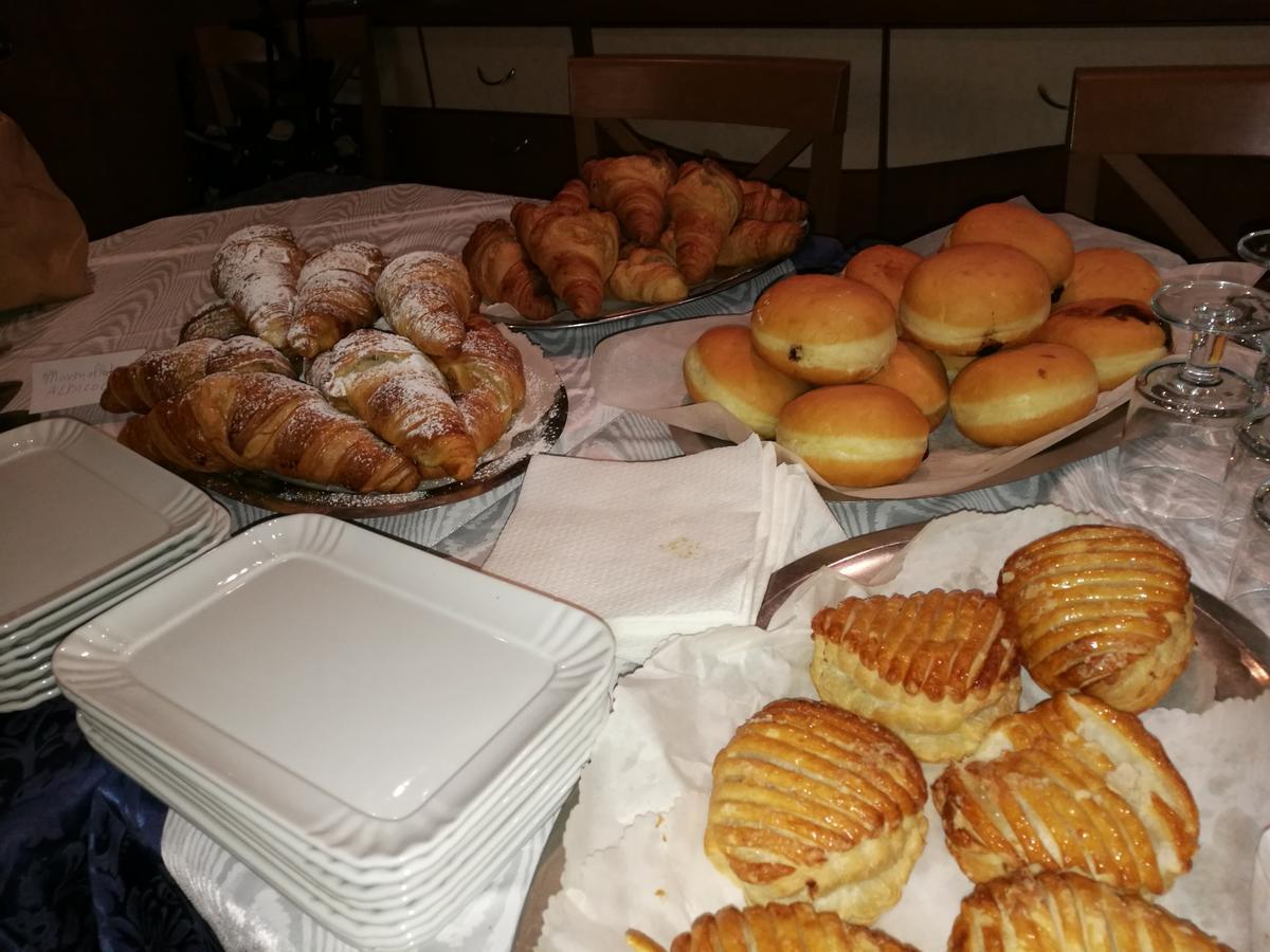 Albergo Roncone Zewnętrze zdjęcie