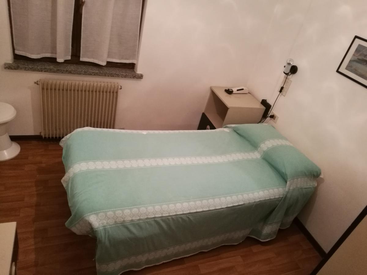 Albergo Roncone Zewnętrze zdjęcie